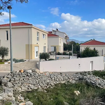 Centenary Goose Villa Korcula Town