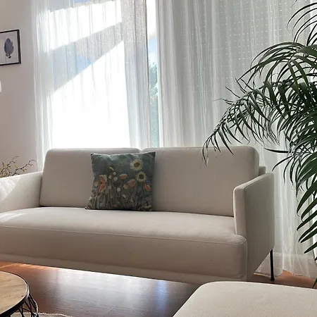 Centenary Goose Κόρτσουλα