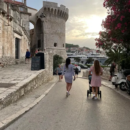 Βίλα Centenary Goose