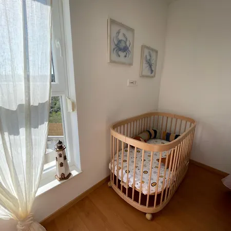 فيلة Centenary Goose *